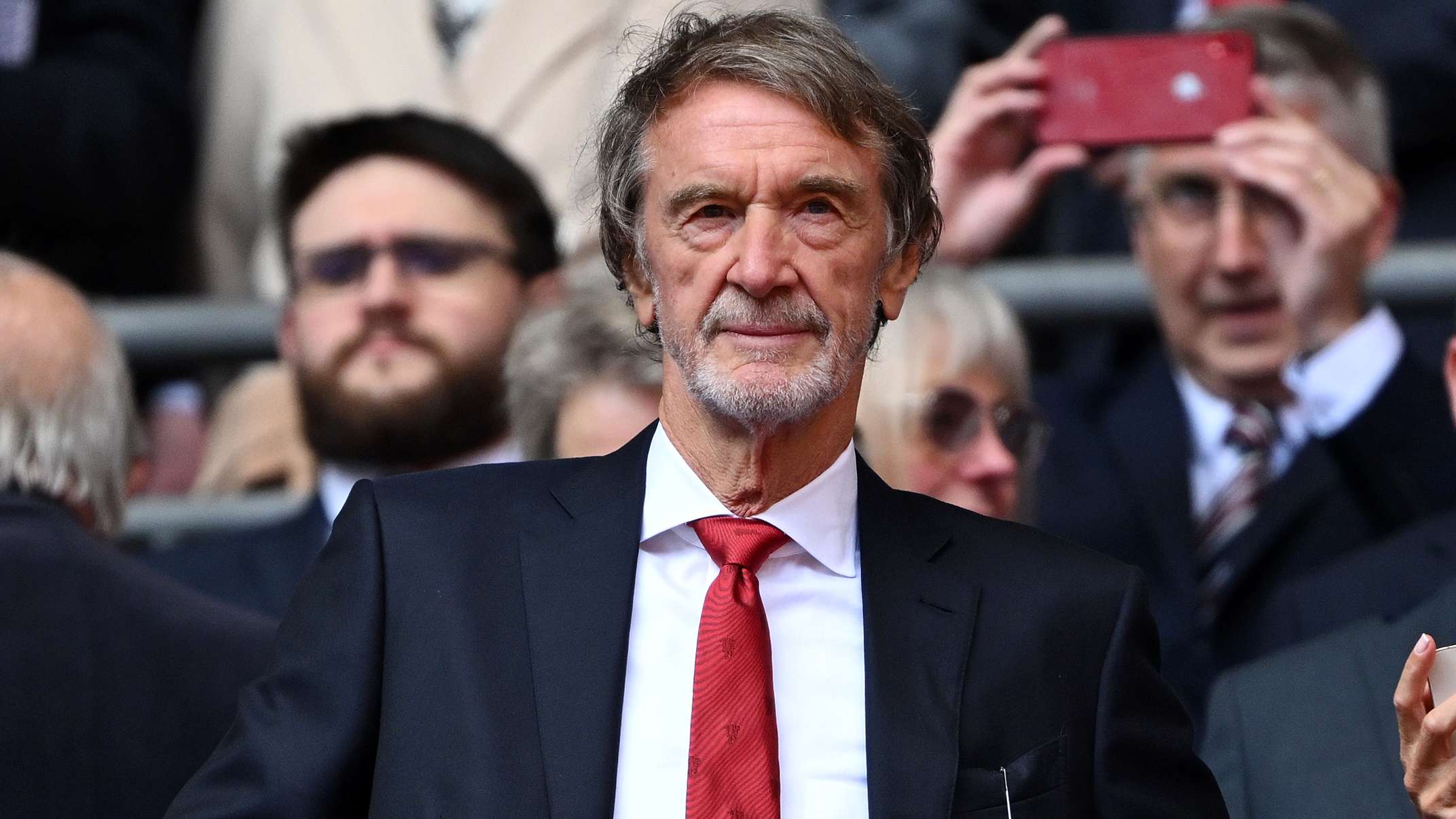 并通过自己 并通过自己