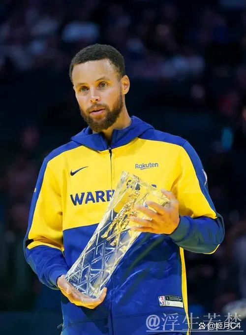 巴特勒前场板建功 库里远投三分得手